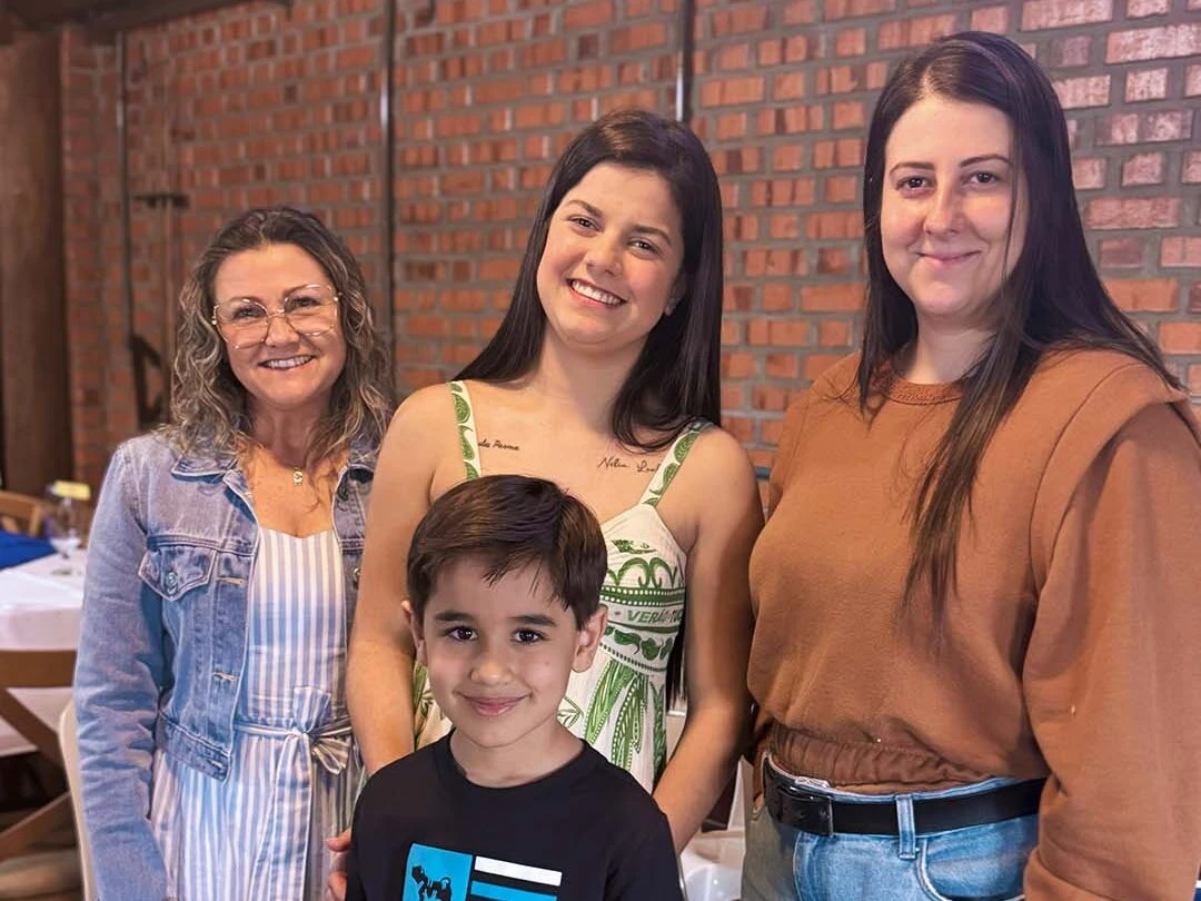 Linsul participa do Café beneficente da Casa da Amizade de Lontras