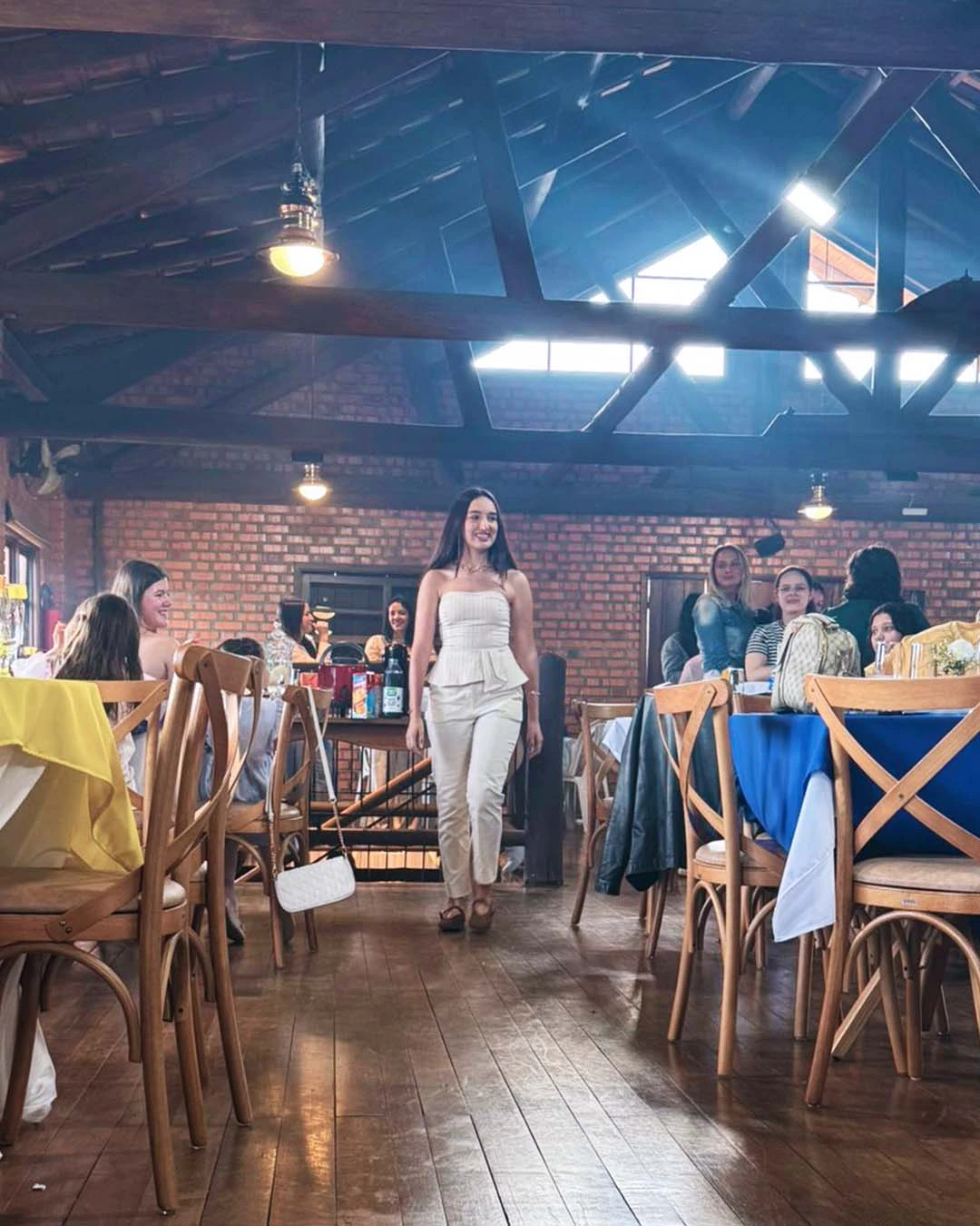 Linsul participa do Café beneficente da Casa da Amizade de Lontras
