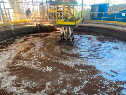 Pode ser utilizado em lagoas anaeróbias, lagoas facultativas, sistema de aeração e seletor anoxico. Seu funcionamento consiste em realizar a mistura com a recirculação e direcionamento do fluxo do líquido pelo fundo do tanque.