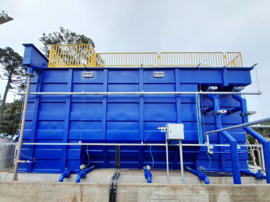 Estação de Tratamento de Água para Indústrias com sistemas completos de filtragem e decantação